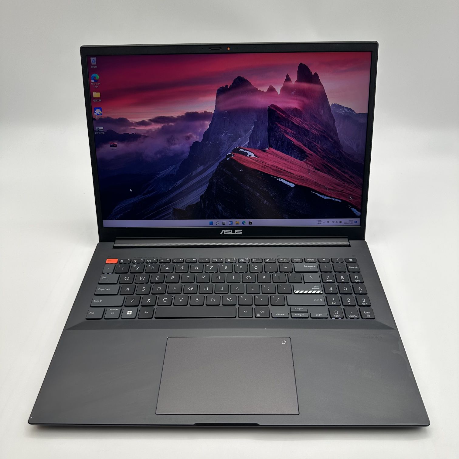 ASUS Vivobook pro16